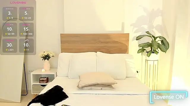 Snapshot of Lea_Joness chatting on 01/11/26, 06:46 Lea Joness online show from 01/11/26, 06:46