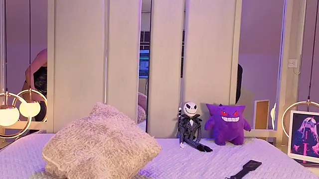 VesperVelvet online show from 10/16/25, 08:43