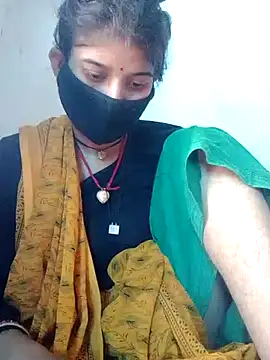 Snapshot of juhijaan2005 chatting on 09/25/25, 09:24 juhijaan2005 online show from 09/25/25, 09:24