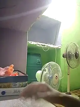 Snapshot of juhijaan2005 chatting on 10/14/25, 05:14 juhijaan2005 online show from 10/14/25, 05:14