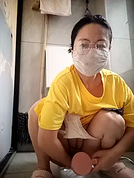 chengcheng12 online show from 10/31/25, 11:50