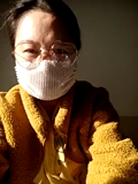 chengcheng12 online show from 11/29/25, 12:35