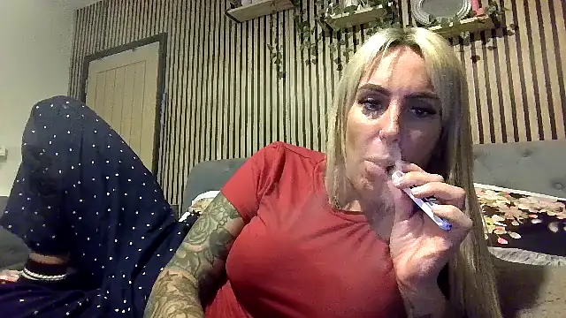 poppyinga1 online show from 02/11/26, 08:14