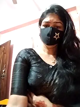 Snapshot of Prionti- chatting on 12/22/25, 02:08 Prionti- online show from 12/22/25, 02:08