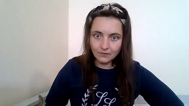 Snapshot of DInaraXRose chatting on 09/14/25, 11:42 DInaraXRose online show from 09/14/25, 11:42