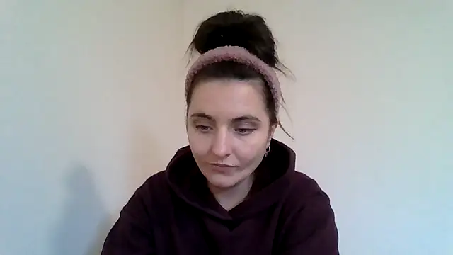 DInaraXRose online show from 11/19/25, 02:50