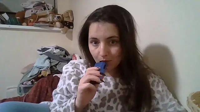 DInaraXRose online show from 02/17/26, 06:36