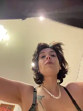 Snapshot of Piggiteablacktea chatting on 12/22/25, 09:34 Piggiteablacktea online show from 12/22/25, 09:34