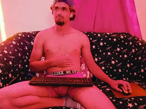 cristian-gp online show from 10/04/25, 01:58