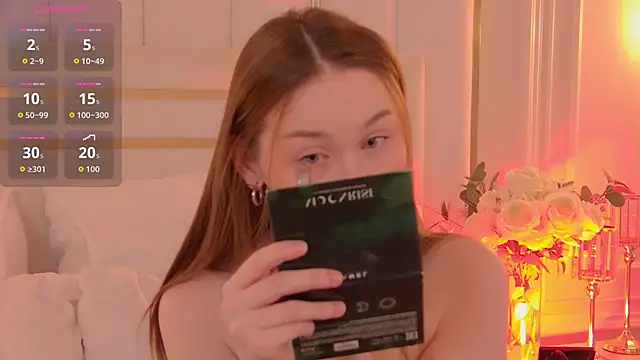 Snapshot of NancySmitts chatting on 11/21/25, 03:54 NancySmitts online show from 11/21/25, 03:54