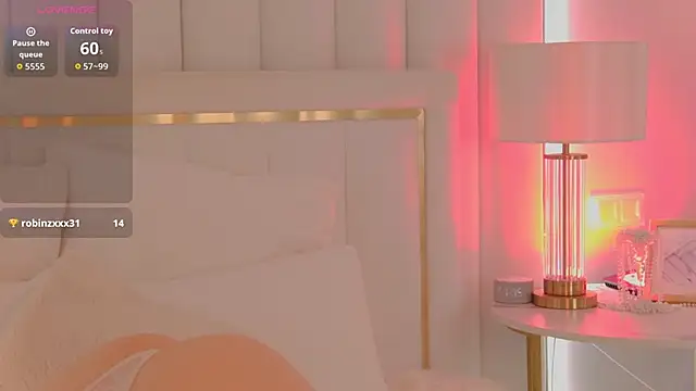 Snapshot of NancySmitts chatting on 02/18/26, 04:03 NancySmitts online show from 02/18/26, 04:03