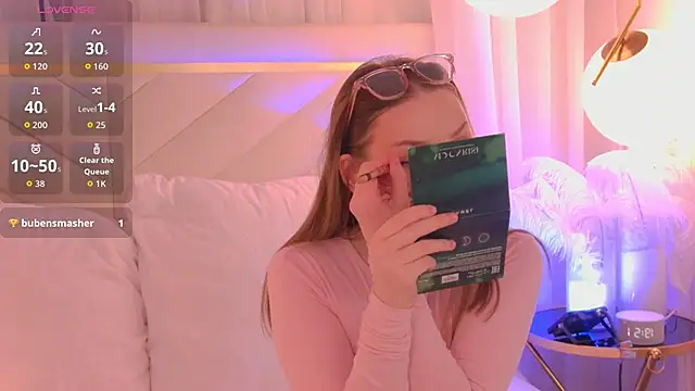 Snapshot of NancySmitts chatting on 03/15/26, 03:51 NancySmitts online show from 03/15/26, 03:51