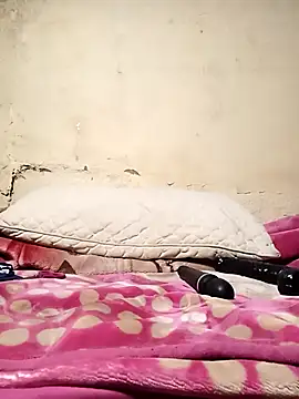 Snapshot of RFeltomWhitJ chatting on 09/09/25, 12:54 RFeltomWhitJ online show from 09/09/25, 12:54