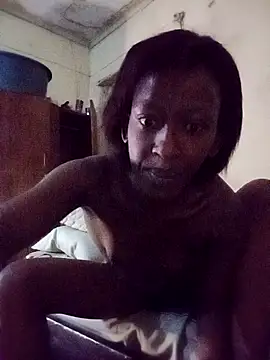 Snapshot of RFeltomWhitJ chatting on 11/28/25, 02:58 RFeltomWhitJ online show from 11/28/25, 02:58