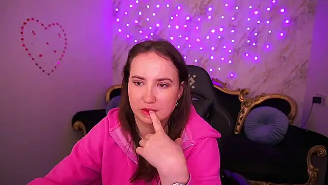 SofieBloom online show from 03/07/26, 02:30