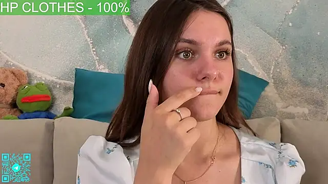 Snapshot of chloemilka chatting on 06/19/26, 05:28 chloemilka online show from 06/19/26, 05:28