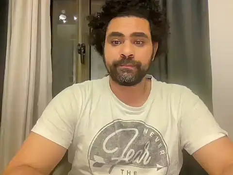 Snapshot of curiousxs chatting on 04/01/26, 02:23 curiousxs online show from 04/01/26, 02:23