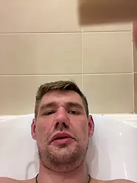 Snapshot of zenis0903 chatting on 11/08/25, 09:09 zenis0903 online show from 11/08/25, 09:09