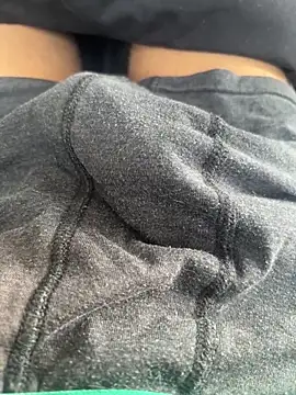 Snapshot of Coloureddickforyou chatting on 12/15/25, 02:10 Coloureddickforyou online show from 12/15/25, 02:10