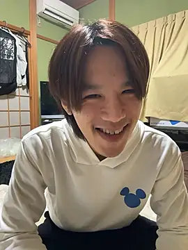 Snapshot of koushi_9213 chatting on 11/20/25, 12:49 koushi 9213 online show from 11/20/25, 12:49