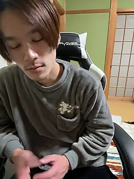 Snapshot of koushi_9213 chatting on 01/15/26, 12:10 koushi 9213 online show from 01/15/26, 12:10