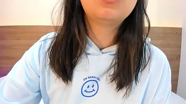 thamiina  online show from 04/17/26, 11:46