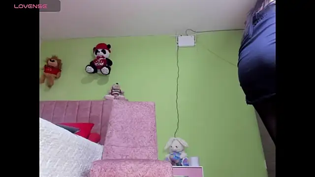 hot Dariana pantyhose online show from 10/11/25, 10:36