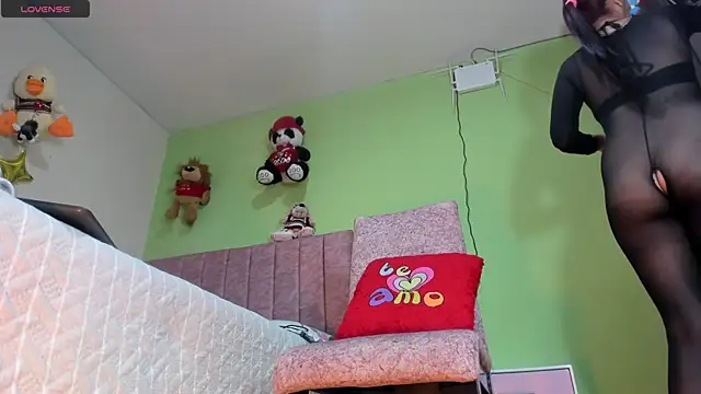 hot Dariana pantyhose online show from 12/05/25, 12:58