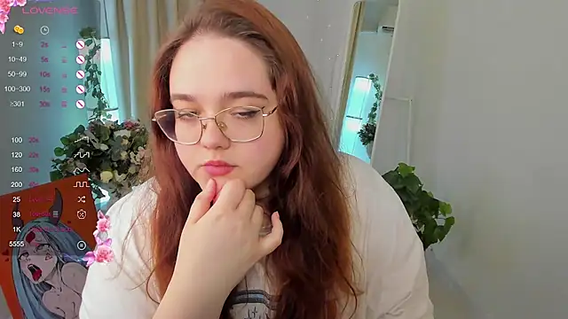 Neko Moor online show from 11/18/25, 08:35