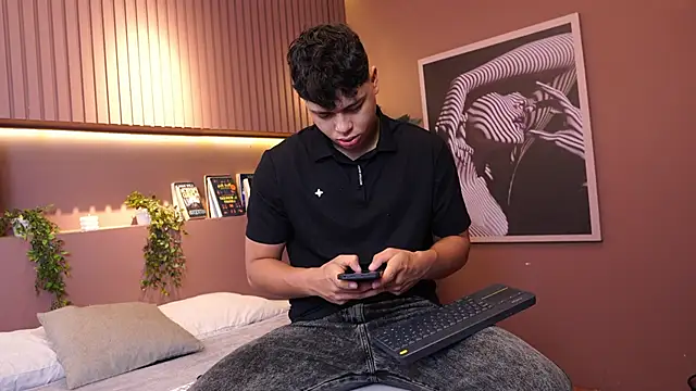 Ethan occonor online show from 04/14/26, 12:11