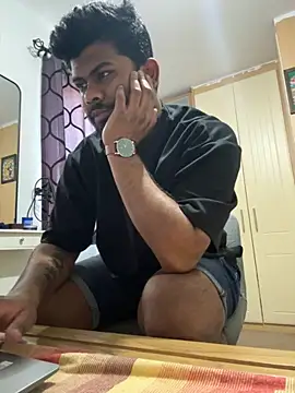 Snapshot of CrazyShashank chatting on 11/23/25, 02:17 CrazyShashank online show from 11/23/25, 02:17