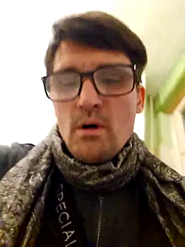 Snapshot of Tantraristo chatting on 12/19/25, 09:22 Tantraristo online show from 12/19/25, 09:22