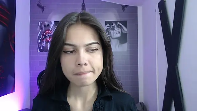 Snapshot of aleesha_cameron02 chatting on 12/01/25, 07:08 aleesha cameron02 online show from 12/01/25, 07:08