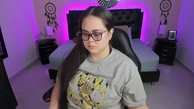 LolaVillalobos online show from 02/21/26, 12:06