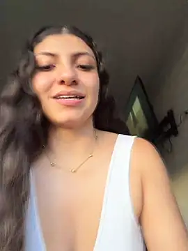 Snapshot of arieel__722 chatting on 07/15/26, 11:10 arieel 722 online show from 07/15/26, 11:10