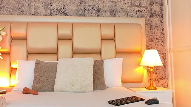 Snapshot of Edna_Copper chatting on 02/05/26, 04:06 Edna Copper online show from 02/05/26, 04:06