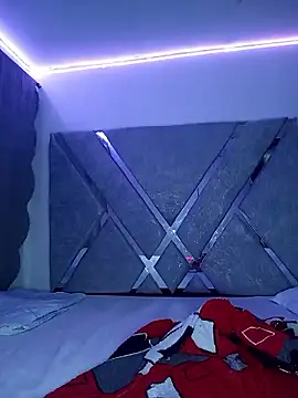 Snapshot of RosenRot07 chatting on 01/13/26, 01:00 RosenRot07 online show from 01/13/26, 01:00