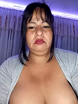 Snapshot of RosenRot07 chatting on 02/07/26, 12:53 RosenRot07 online show from 02/07/26, 12:53