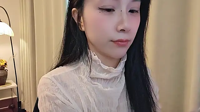 Snapshot of shanshan303 chatting on 11/10/25, 04:55 shanshan303 online show from 11/10/25, 04:55