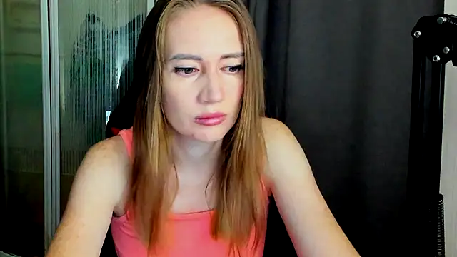 Snapshot of JessFoxxx chatting on 07/14/26, 03:11 JessFoxxx online show from 07/14/26, 03:11