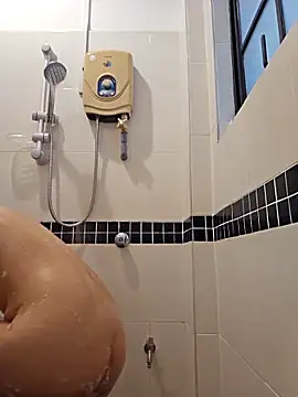 lirz06 online show from 12/21/25, 10:44