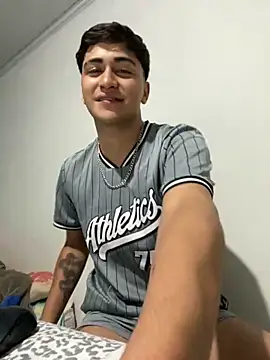 Snapshot of Tavinho067 chatting on 11/09/25, 10:41 Tavinho067 online show from 11/09/25, 10:41