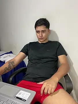 Tavinho067 online show from 12/21/25, 11:23