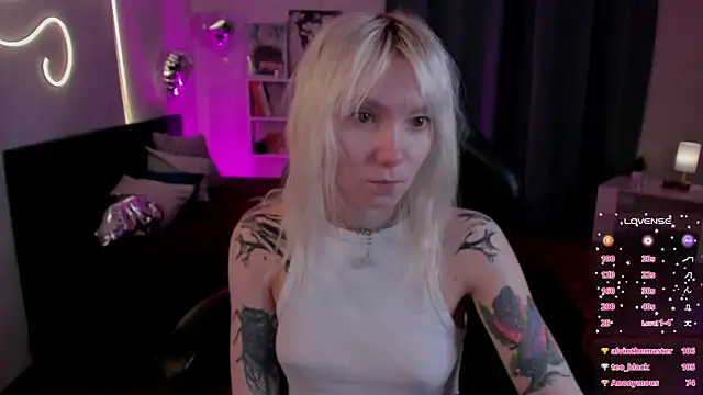 Snapshot of tattoo_art_baby chatting on 06/05/26, 06:52 tattoo art baby online show from 06/05/26, 06:52