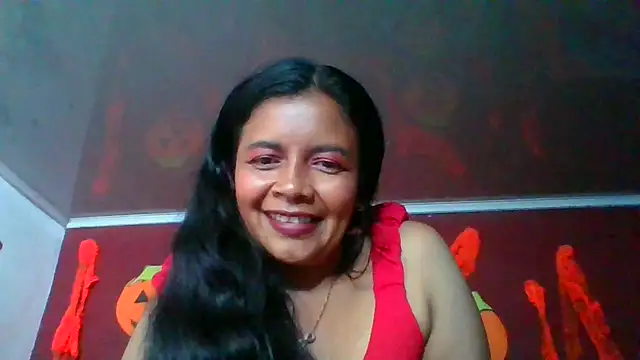 Snapshot of DianaOchoa_ chatting on 10/28/25, 08:07 DianaOchoa online show from 10/28/25, 08:07