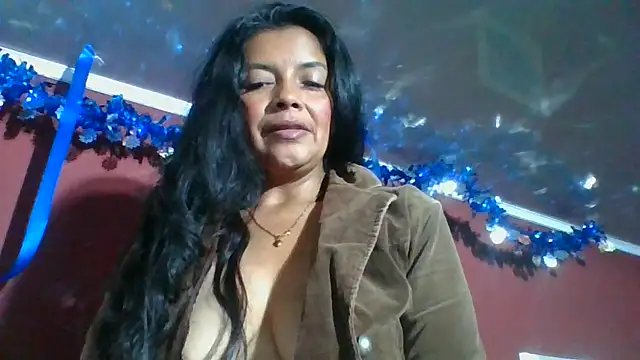 Snapshot of DianaOchoa_ chatting on 12/17/25, 07:47 DianaOchoa online show from 12/17/25, 07:47