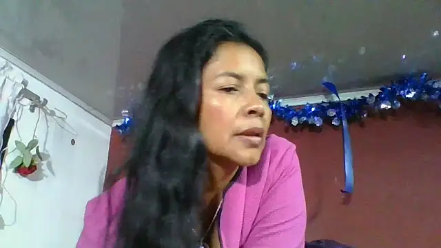 Snapshot of DianaOchoa_ chatting on 01/12/26, 03:56 DianaOchoa online show from 01/12/26, 03:56