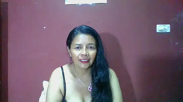 Snapshot of DianaOchoa_ chatting on 01/15/26, 04:06 DianaOchoa online show from 01/15/26, 04:06