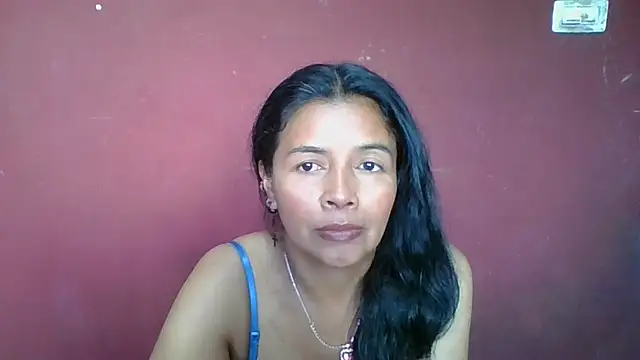 Snapshot of DianaOchoa_ chatting on 01/15/26, 07:28 DianaOchoa online show from 01/15/26, 07:28