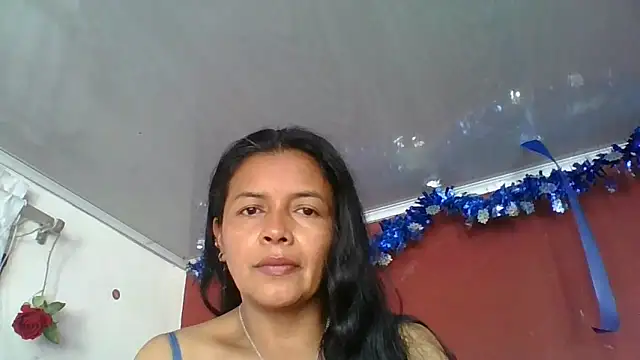 Snapshot of DianaOchoa_ chatting on 01/17/26, 08:45 DianaOchoa online show from 01/17/26, 08:45